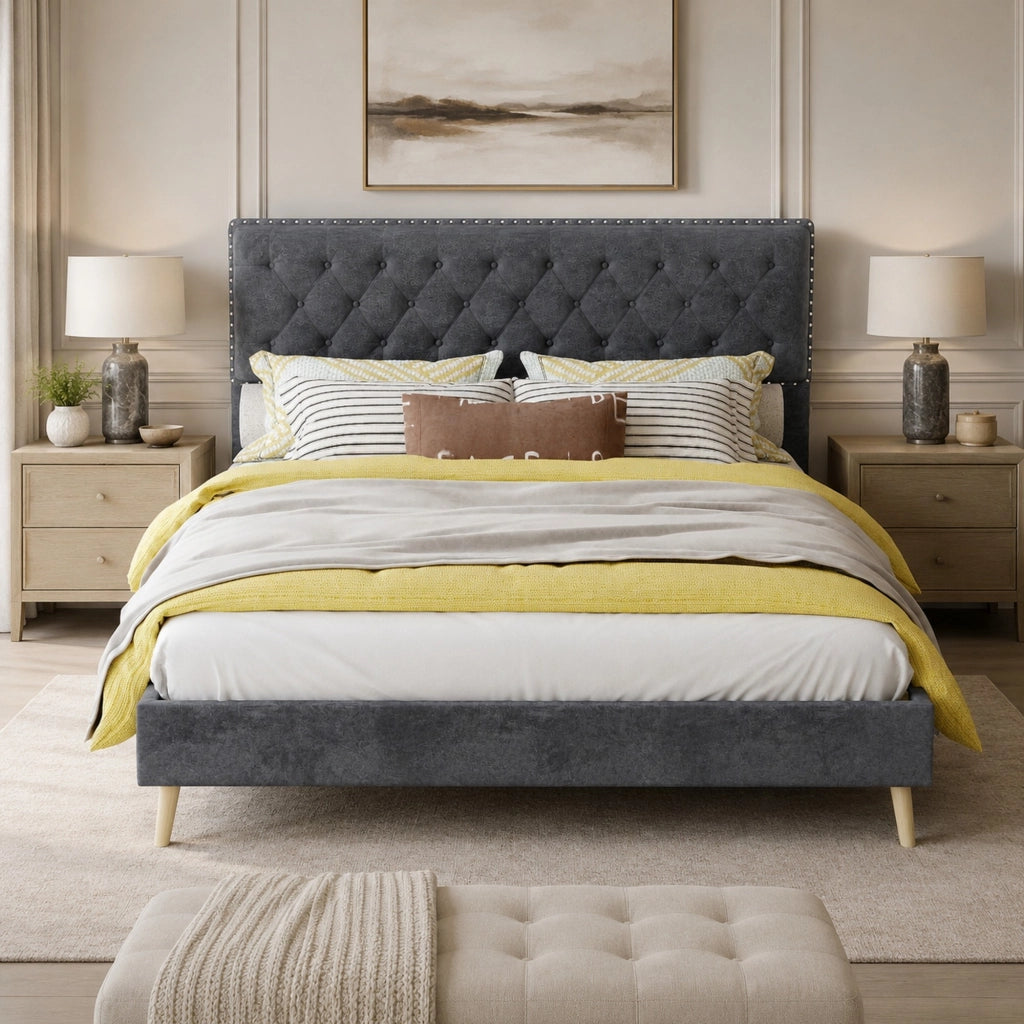 Letto imbottito 140 × 200 cm con testiera alta rivestito in velluto olandese grigio con rete a doghe