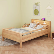 Letto per bambini 90 x 200 cm, con presa di ricarica, luci a LED, sponde di sicurezza in pino, legno naturale