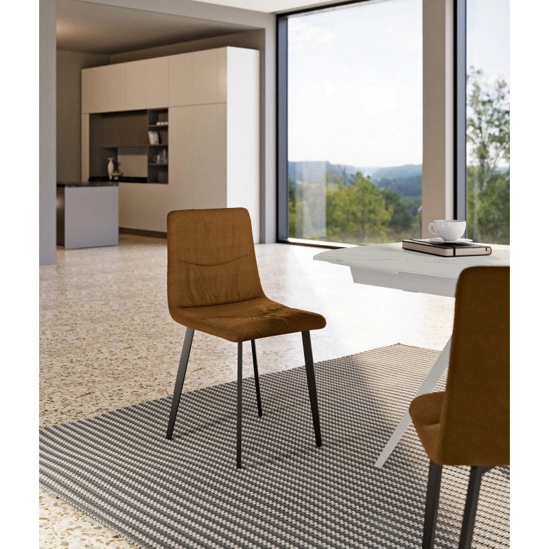Set di 4 Sedie rivestita in tessuto easy-clean Gambe in metallo verniciato Ariel 46cm X 55cm H 87.5cm Stones