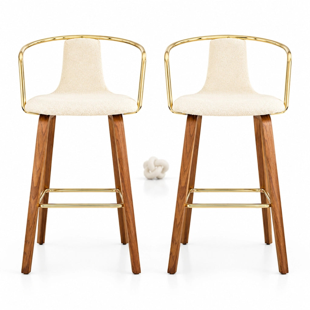 Set 2 sgabelli da bar con braccioli in tessuto teddy bianco e gambe in legno HOMVRA