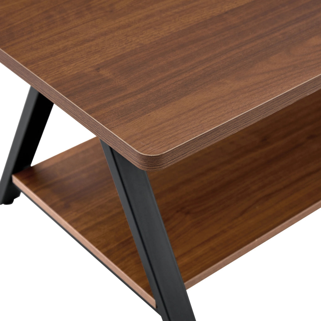 Tavolino basso fisso con ripiano inferiore in MDF effetto noce e struttura metallica nera 110 × 57 × 44.5 cm