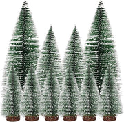 Decine di Mini Alberi di Natale Verde su Base in Legno con Base in Sisal Liscio