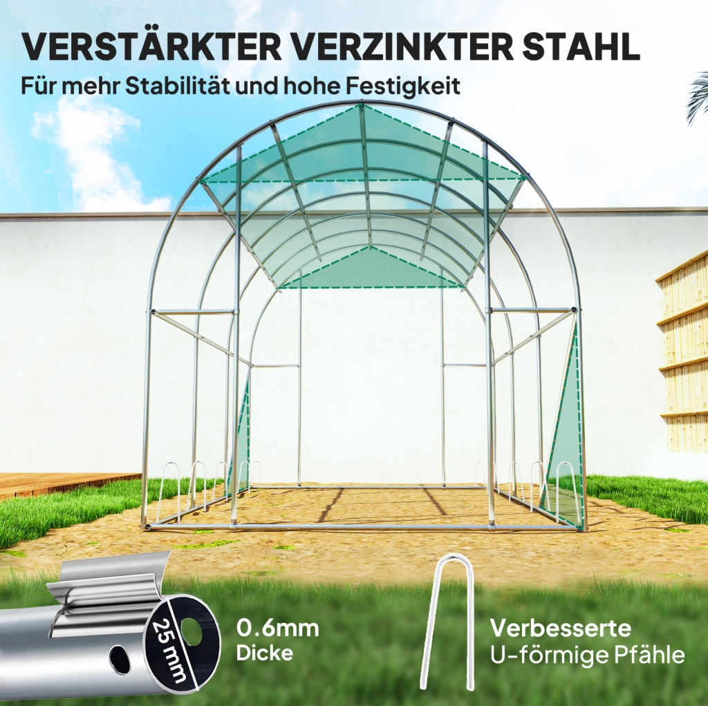 Serra a tunnel in plastica verde con porte e finestre avvolgibili