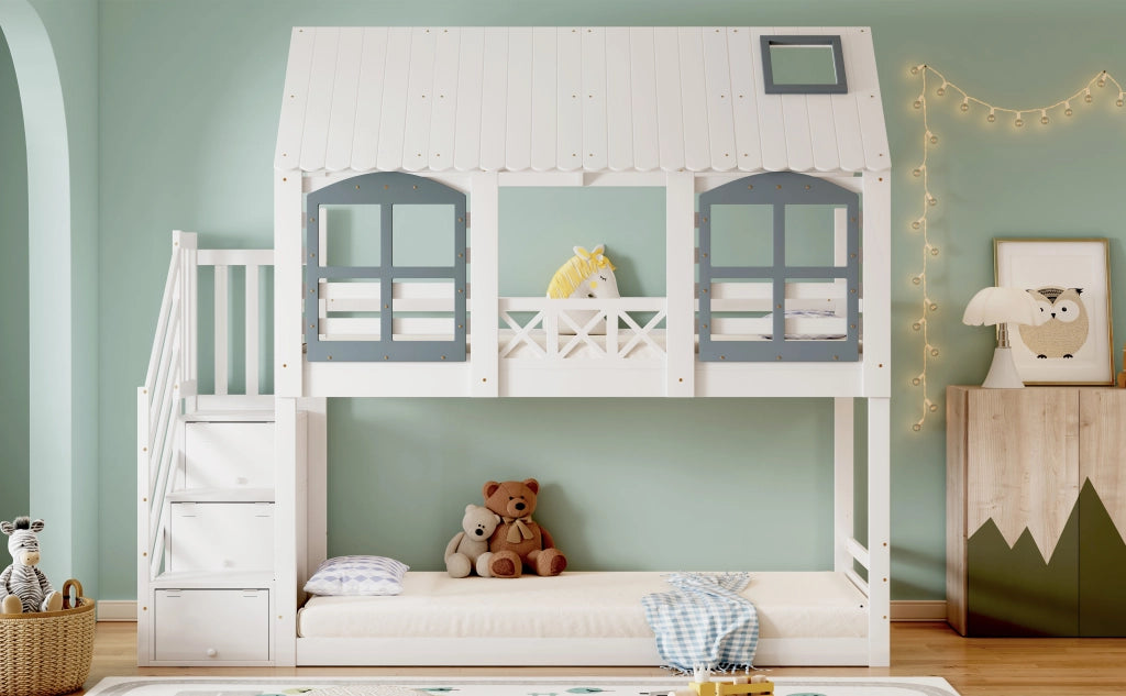 Letto a castello per bambini 90x200 cm in pino e MDF; a casetta con tetto; finestre e scala contenitore; bianco e grigio