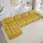 Divano modulare 4 posti con pouf, schiuma ad alta densità 32D, tessuto morbido giallo, design ergonomico per soggiorno