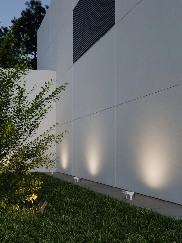 Proiettore LED da Esterno SKY 20W con Tecnologia Switch CCT 3000K/4000K/5000K, Fascio 115º, Struttura in Alluminio Nero - Beneito & Faure