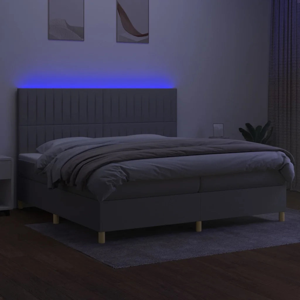 Letto a Molle Materasso e LED Grigio Chiaro 200x200 cm Tessuto 3135621