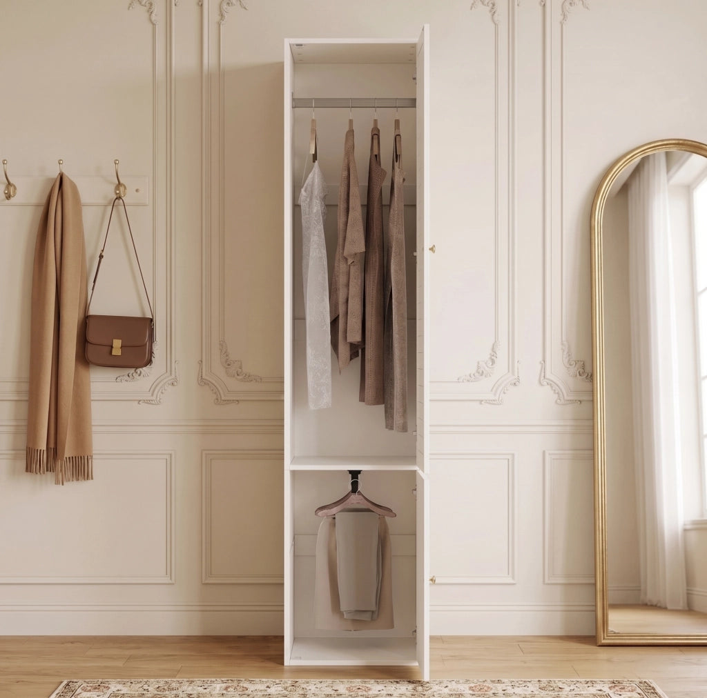 Guardaroba singolo con anta a lamelle, 45x50x200 cm, bianco, con 1 asta appendiabiti e 3 ripiani, design a battente