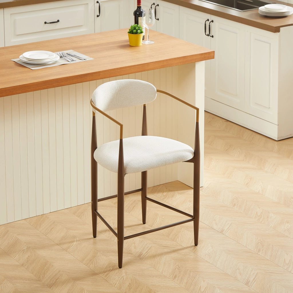 Set di 2 sgabelli da bar con braccioli; seduta in tessuto e struttura in metallo; beige