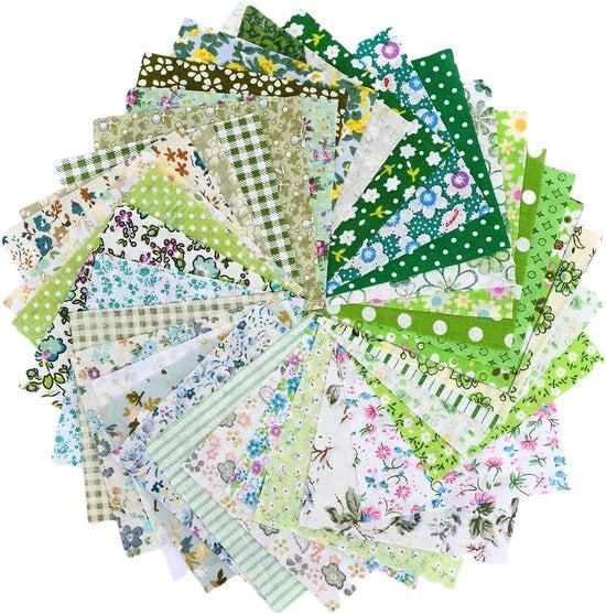 Bundolo di 50 Stoffe in Cotone per Artigianato | Quadrati di Fat Quarters | Stoffa per Sartoria | Gingham | Stoffa a Punti Floral | Patchwork per Quilting e Crafting DIY | Verde 10 x 10 cm