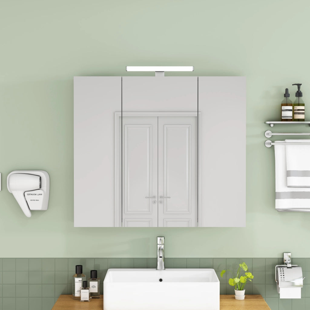 Mobile specchio bianco da 80 cm a parete con 3 ante, illuminazione LED e presa francese integrata