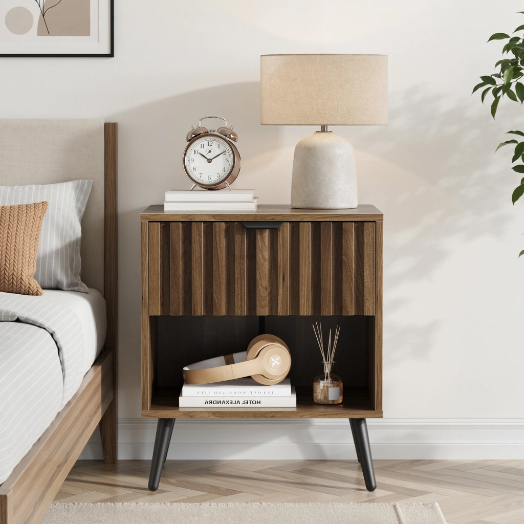 COMODINO 45 x 40 x 53 cm in MDF colore noce e metallo nero