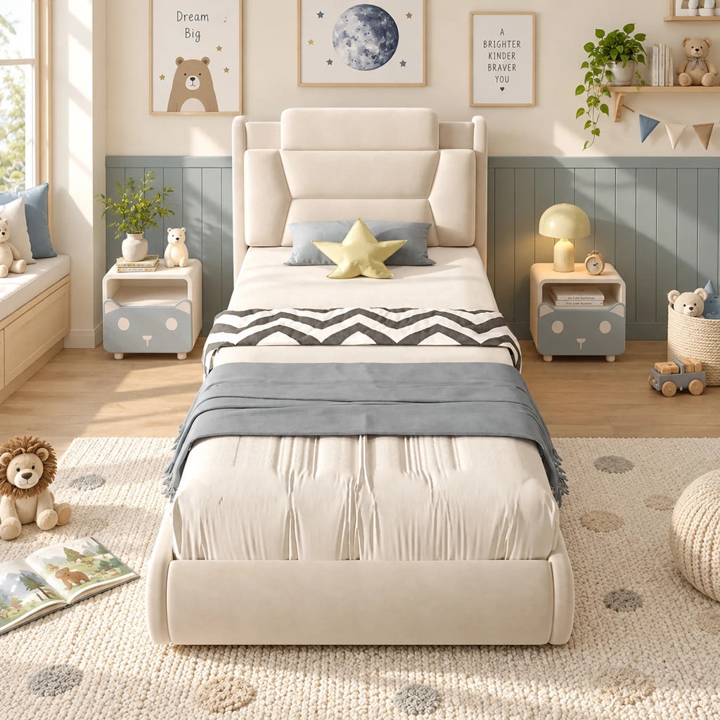 Letto imbottito per bambini 90x200 cm, design auto in flanella color crema, testiera regolabile in altezza su 2 livelli, schienale imbottito, ruote con striscia luminosa