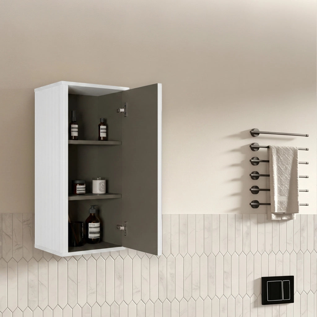 Mobile pensile da parete con ante push-to-open e design a righe, bianco