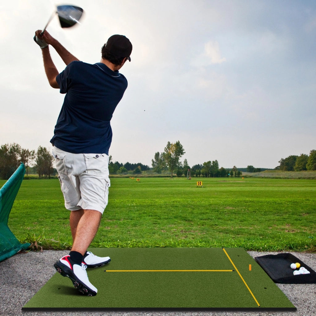 Tappeto golf con 2 punte da golf 2 aste di allineamento 6 fori preforati per le punte, Tappeto in erba sintetica 152x117x2cm-Golf