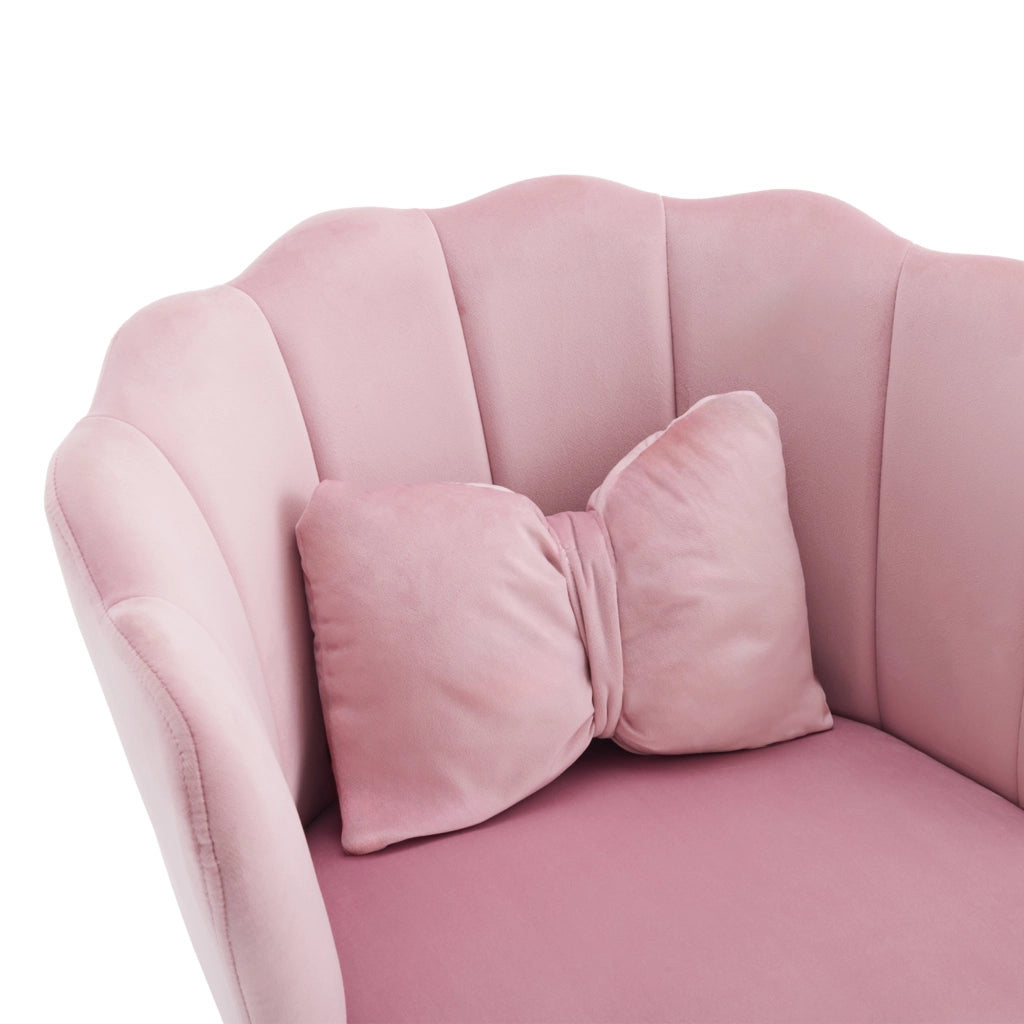 Poltrona in velluto rosa con schienale a petalo; cuscino a farfalla e gambe in metallo dorato; 150 kg