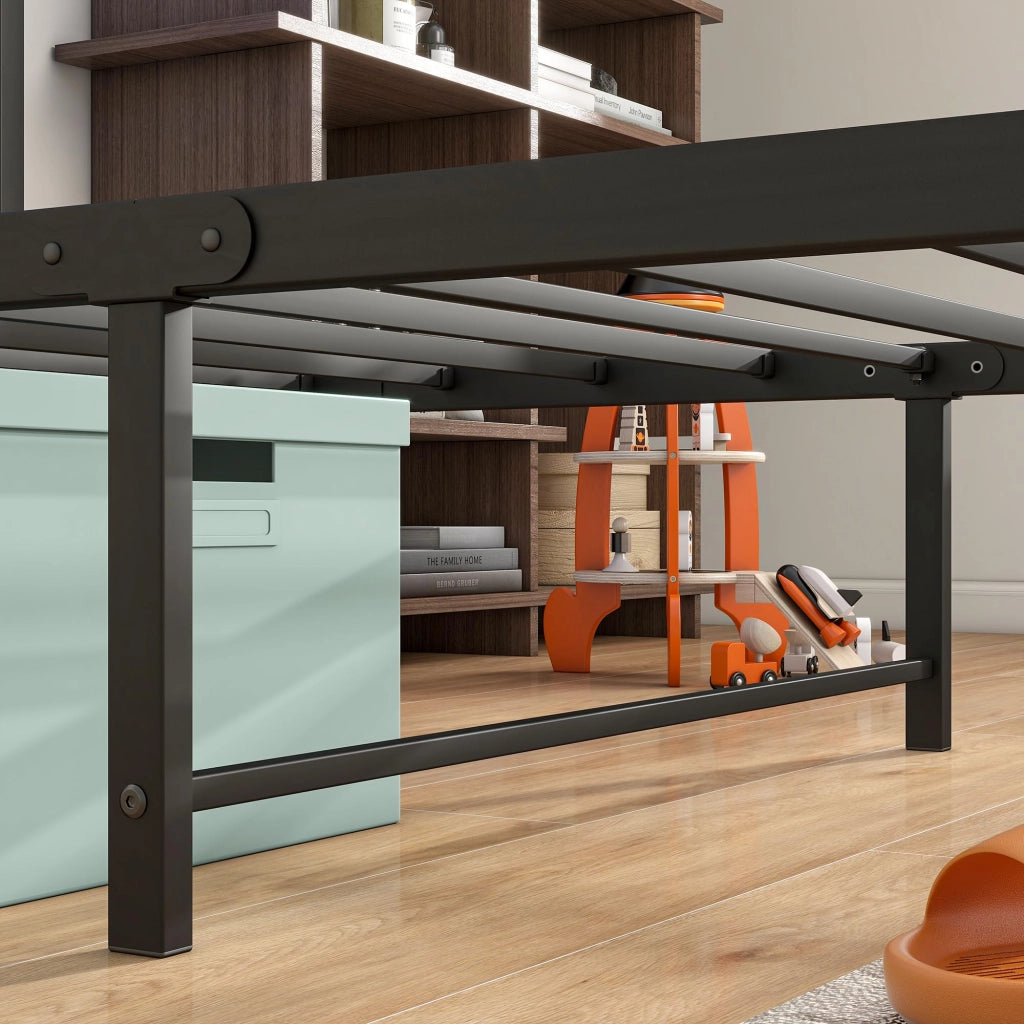 Letto singolo 90 × 200 cm con testiera a 2 ripiani; ricarica USB e presa; rete a doghe in metallo; nero