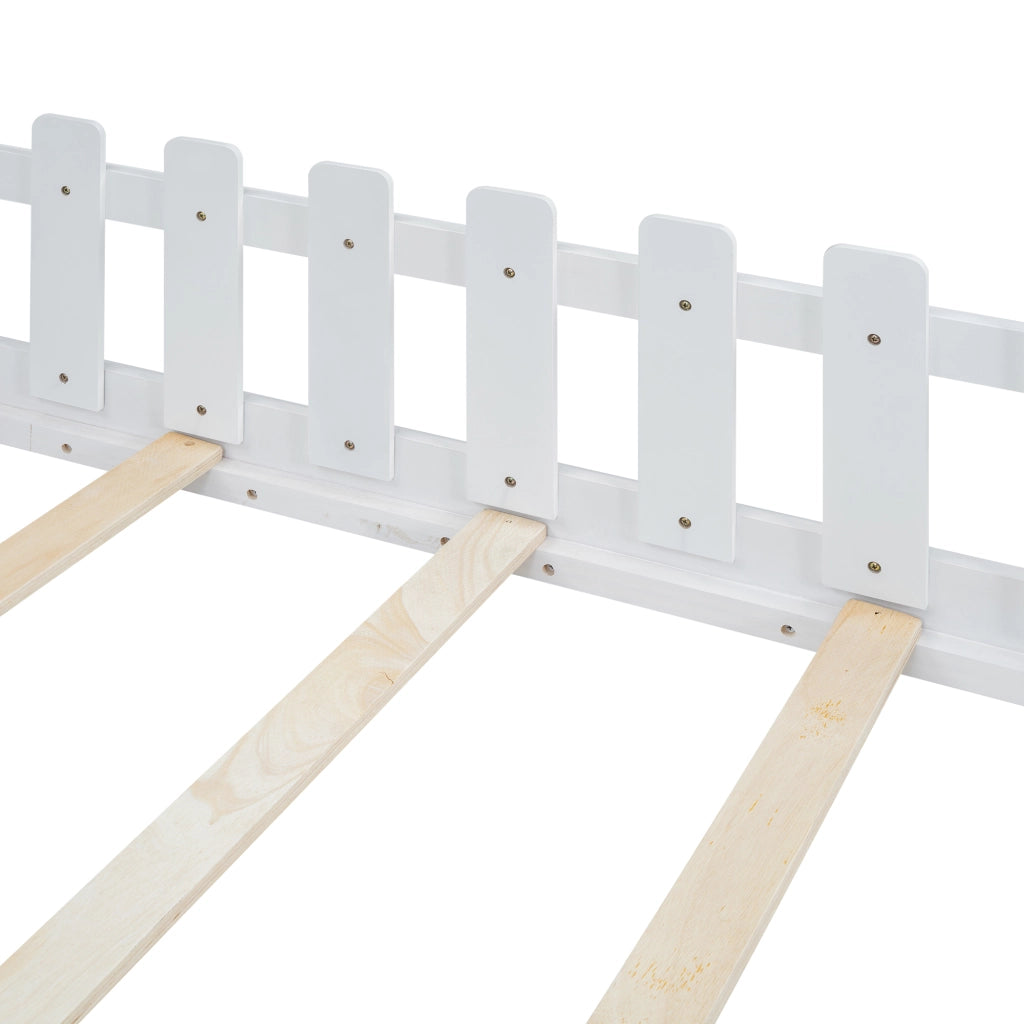 Letto a casetta 90 × 200 cm per bambini con rete a doghe in legno di pino e MDF bianco struttura bassa