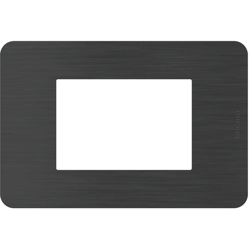 Placca Bticino MatixGO Effects 3 moduli Black Nick JA4803EN