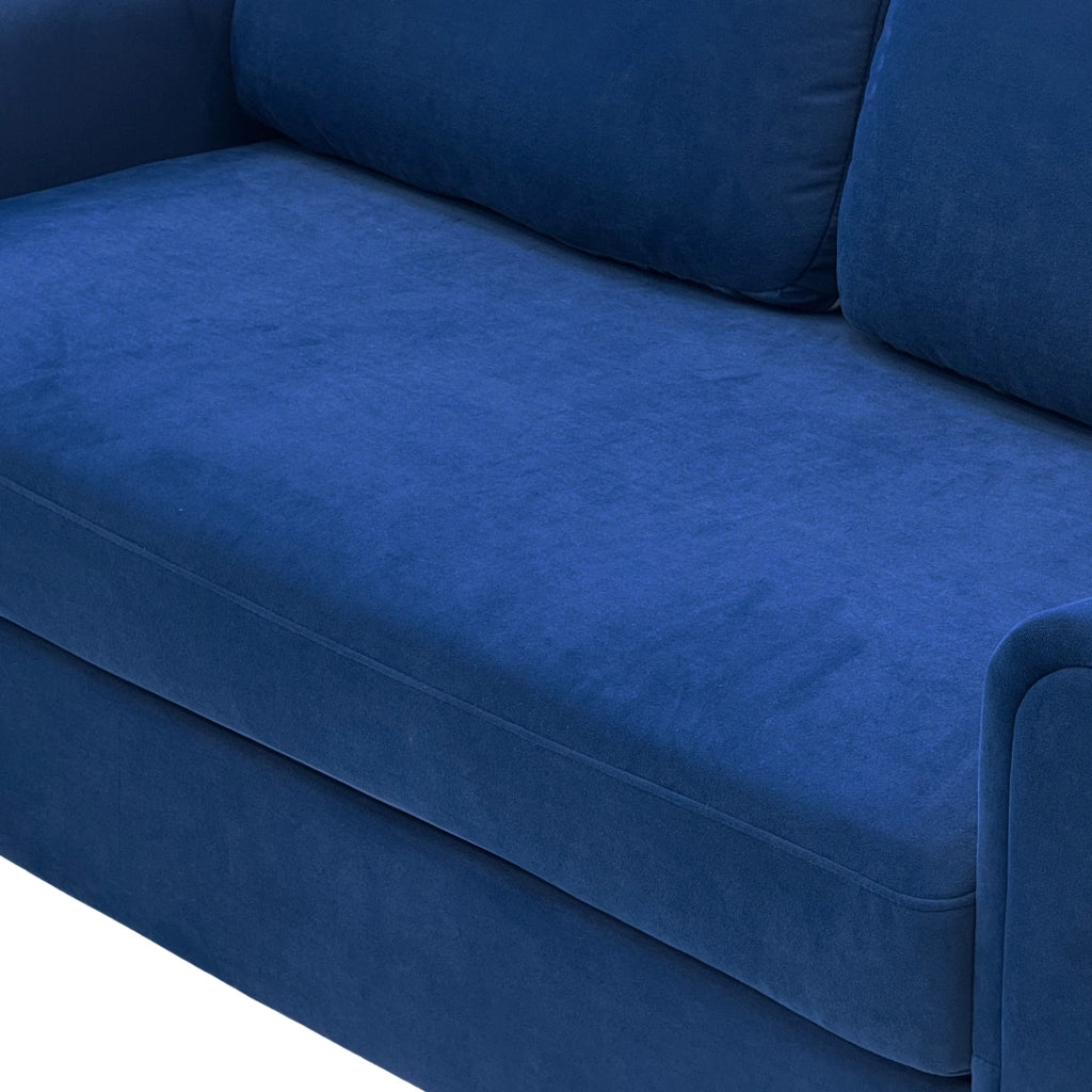 Divano compatto in tessuto blu con cuscini sfoderabili e struttura in metallo e legno; lunghezza 173.5 cm