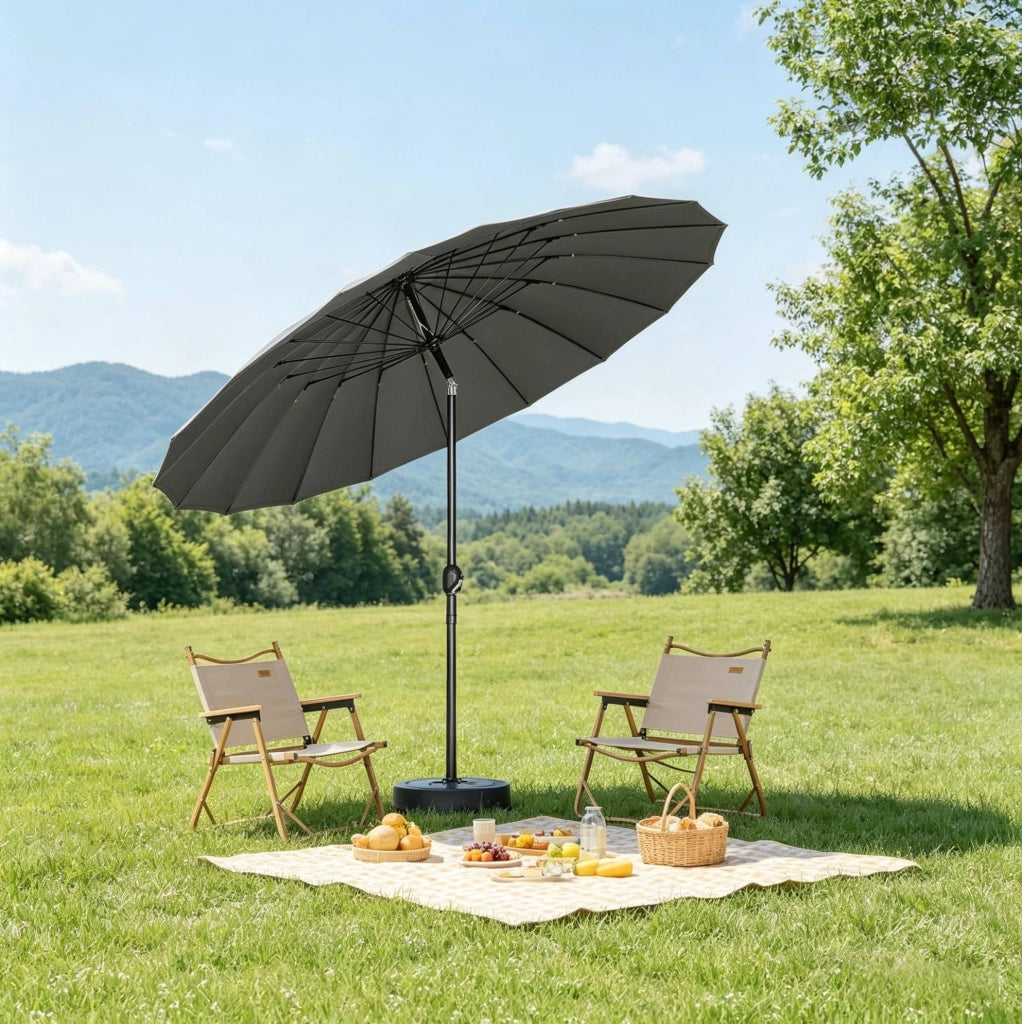 Ombrellone da terrazza grande 257 cm con tessuto in poliestere e struttura in metallo e fibra di vetro, inclinabile e con manovella, colore grigio scuro