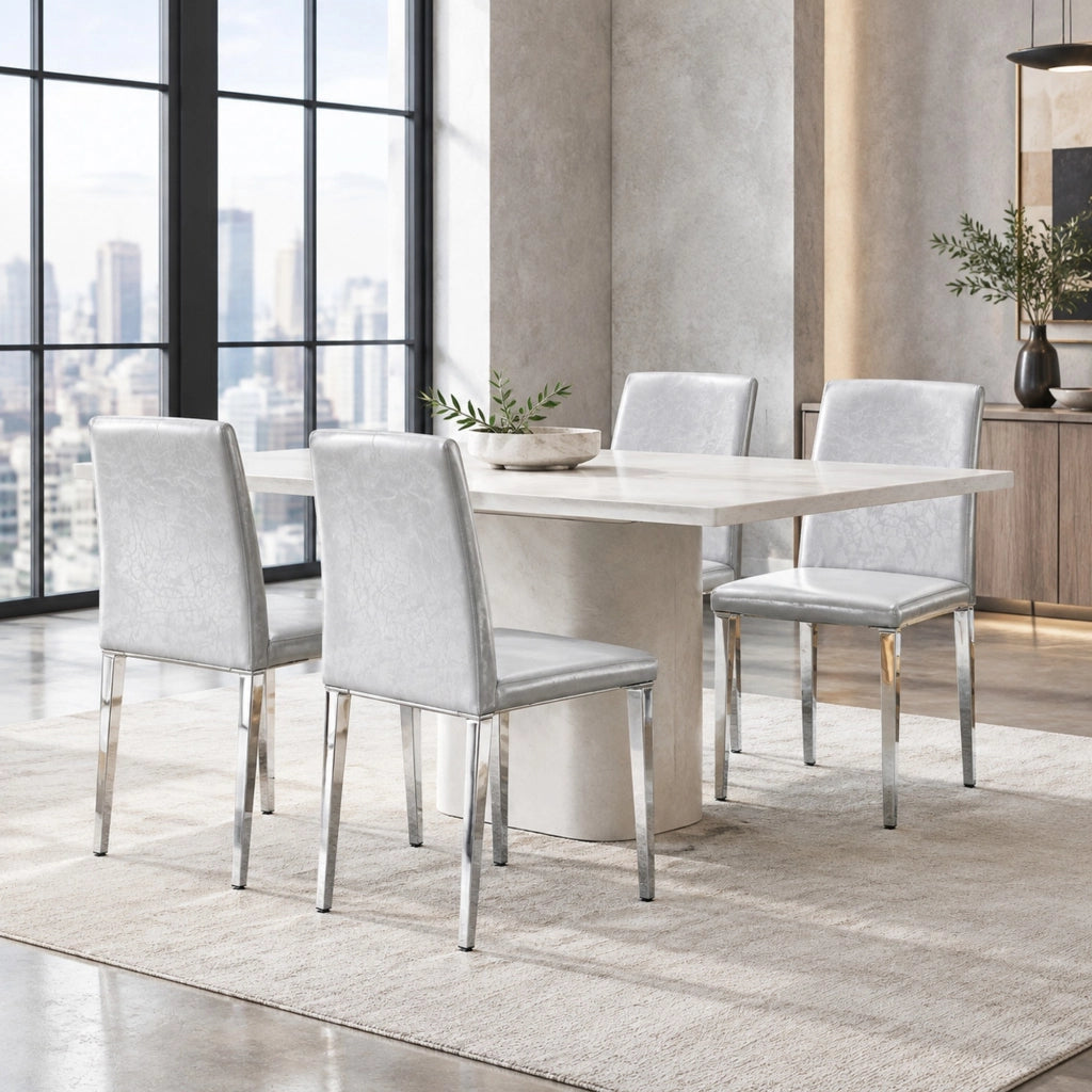 Set 4 sedie da pranzo in similpelle PU grigio chiaro con gambe in metallo argento HOMVRA