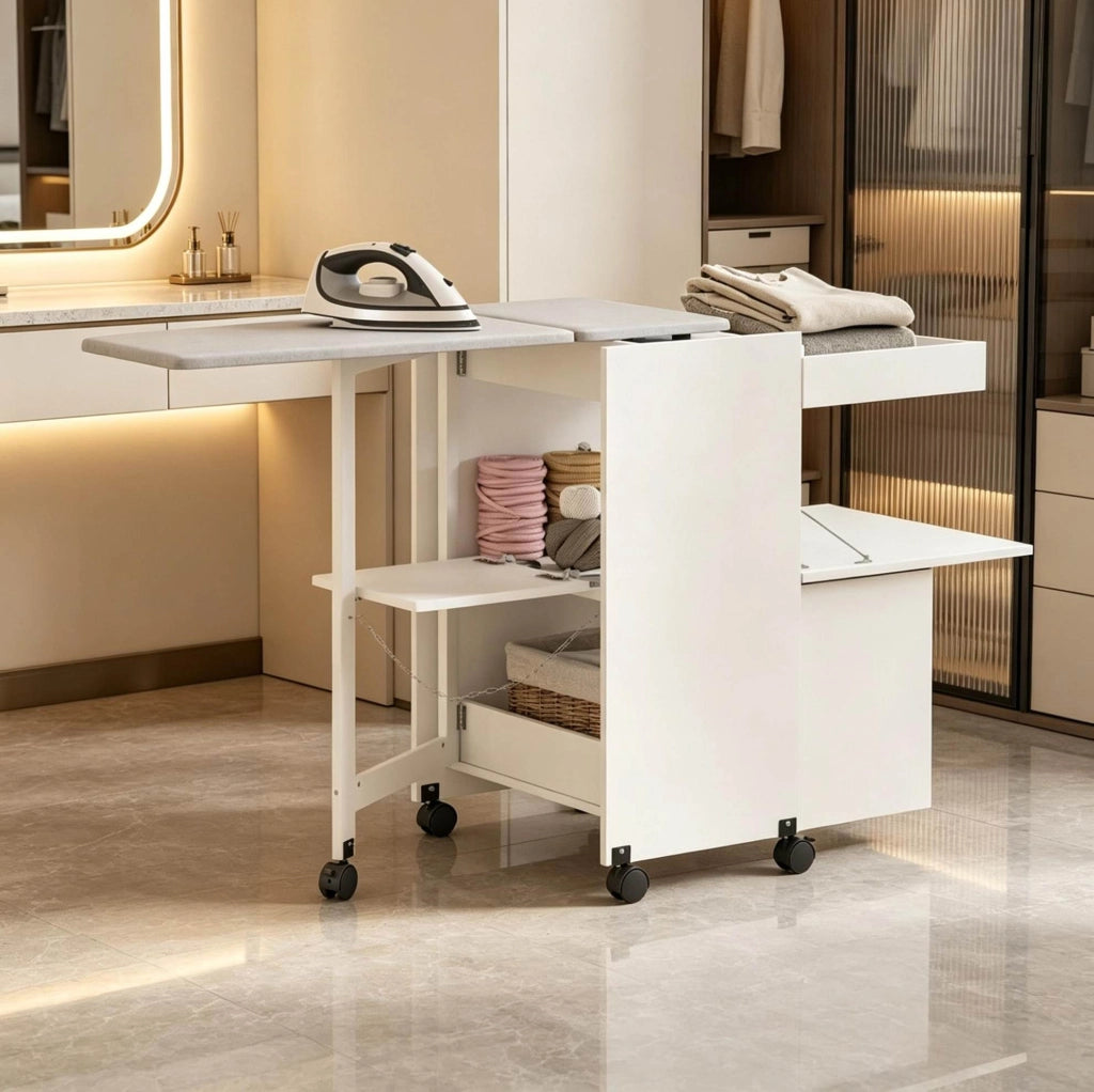 Tavolo da Stiro Pieghevole con Armadio, Ruote e Ante a Scorrimento, Struttura in MDF con Rivestimento in Melammina