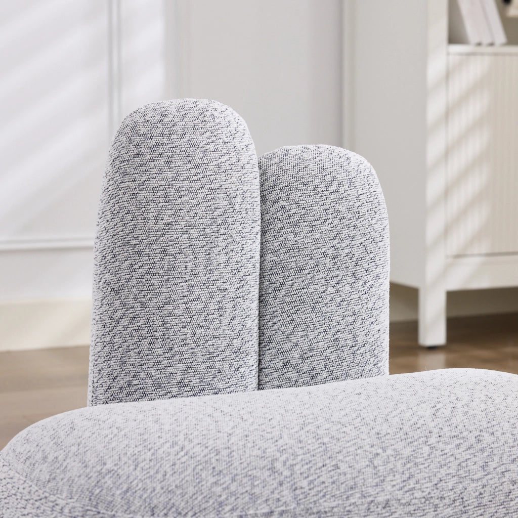 Pouf a forma di coniglio con orecchie ricamate in tessuto bianco grigio antico