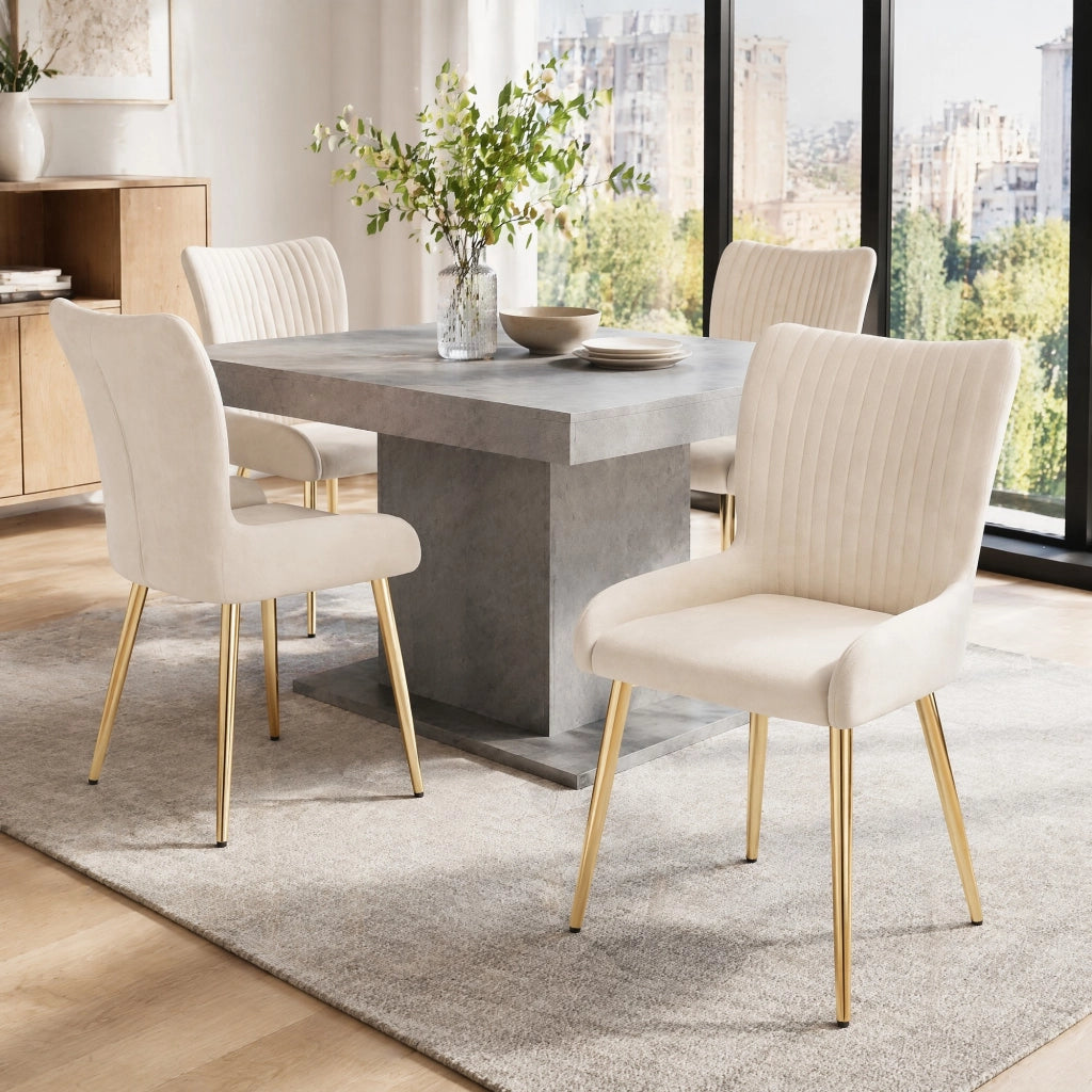 Set 4 sedie da pranzo in velluto beige con gambe in metallo dorato