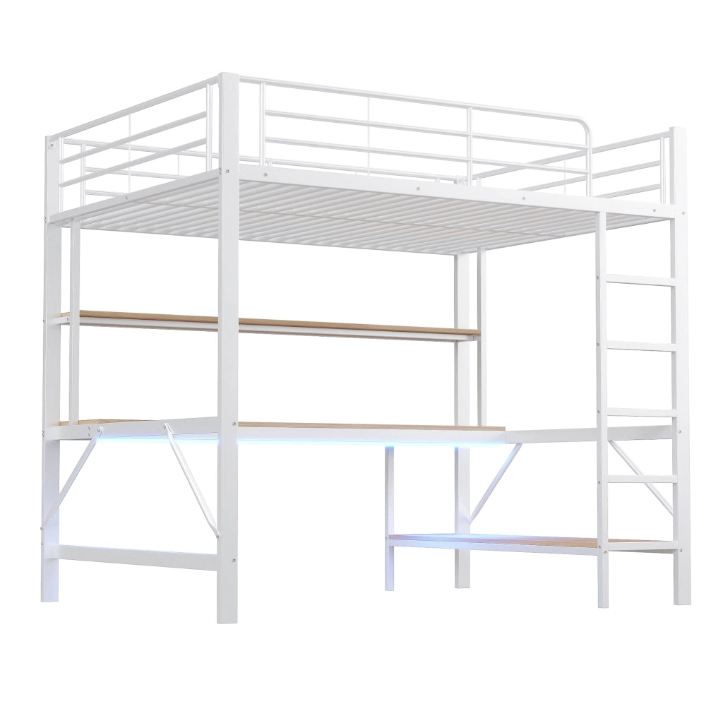 Letto a soppalco 140x200 cm con scrivania e scaffali; metallo e MDF bianco