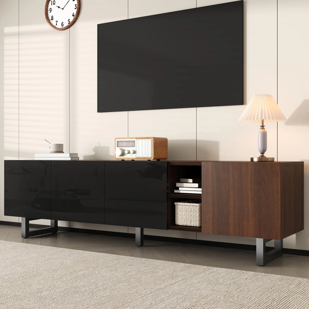 Mobile TV moderno con ante lucide nere e finitura effetto legno, 180 x 38 x 50 cm