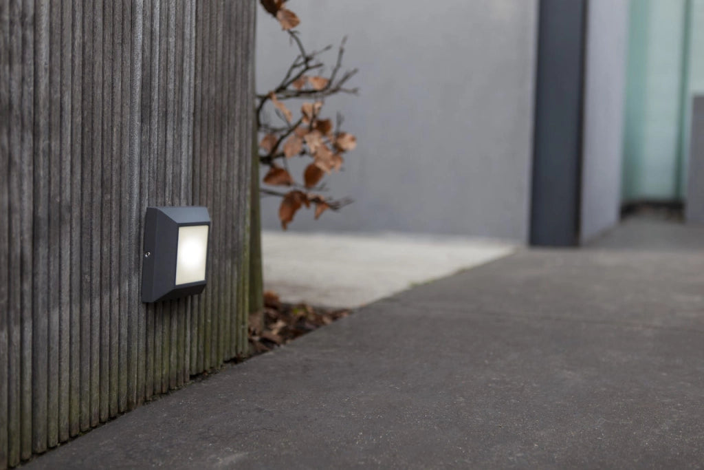Applique esterna HELENA LED 4W IP54 antracite Lutec