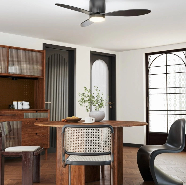 Ventilatore da soffitto ?115 cm con LED dimmerabile e motore DC reversibile in ABS nero