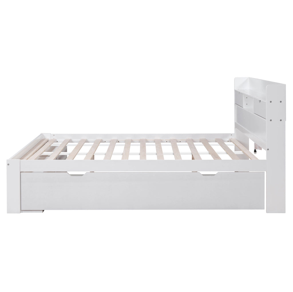 Letto 160x200 cm con USB, USB-C, cassetti e vani contenitore in pino, MDF e compensato bianco