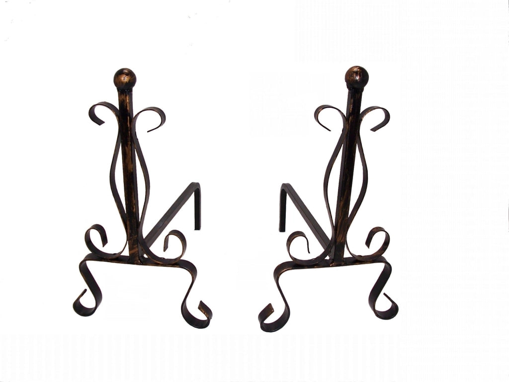 COPPIA DI ALARI IN FERRO BATTUTO CON POMOLO IN OTTONE 20 X 50 X H34 CM