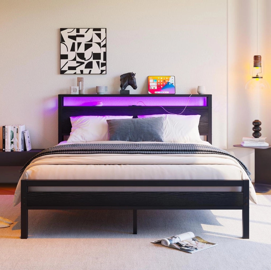 Letto 140x190 cm con USB e presa, testiera a 2 vani, in MDF e metallo nero