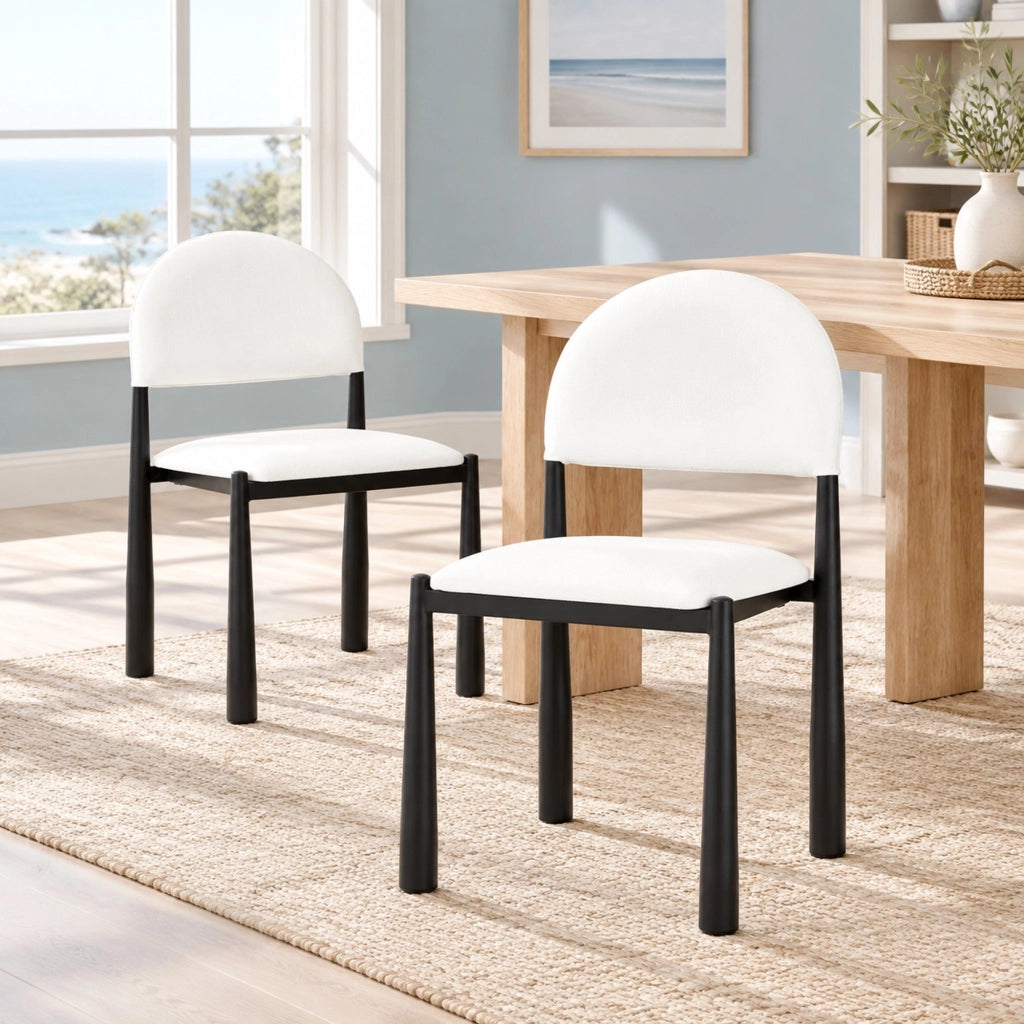Sedie da pranzo in PU bianco con schienale semicircolare e gambe in metallo HOMVRA