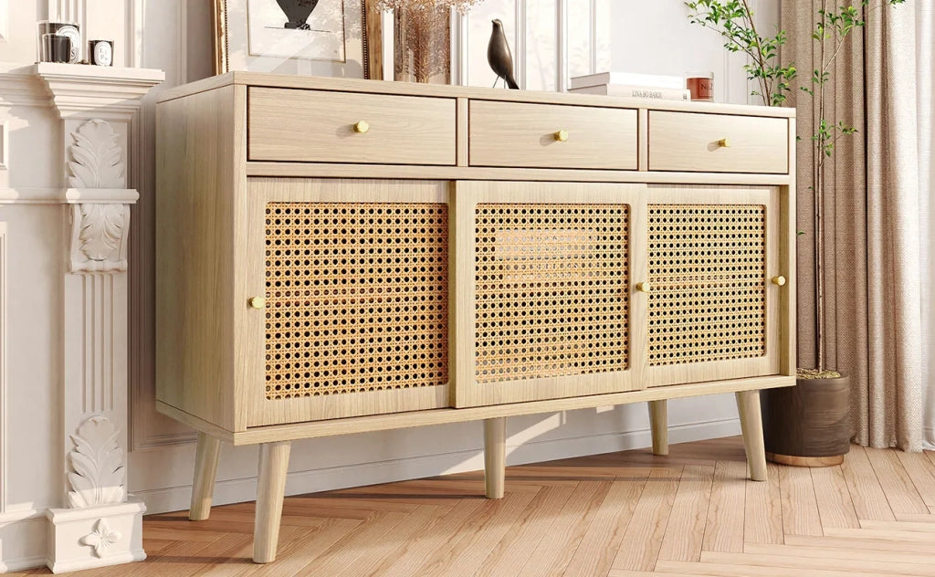 Sideboard con 3 cassetti e 3 ante scorrevoli, intreccio di rattan, gambe in legno massello, maniglie in metallo dorato, ripiani regolabili, rovere, 120x40x78 cm