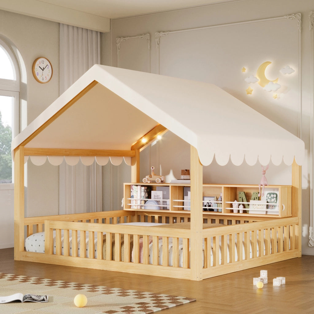 Desviae Letto a casetta per bambini 140 × 200 cm in legno con baldacchino luci LED libreria e sponde di sicurezza naturale
