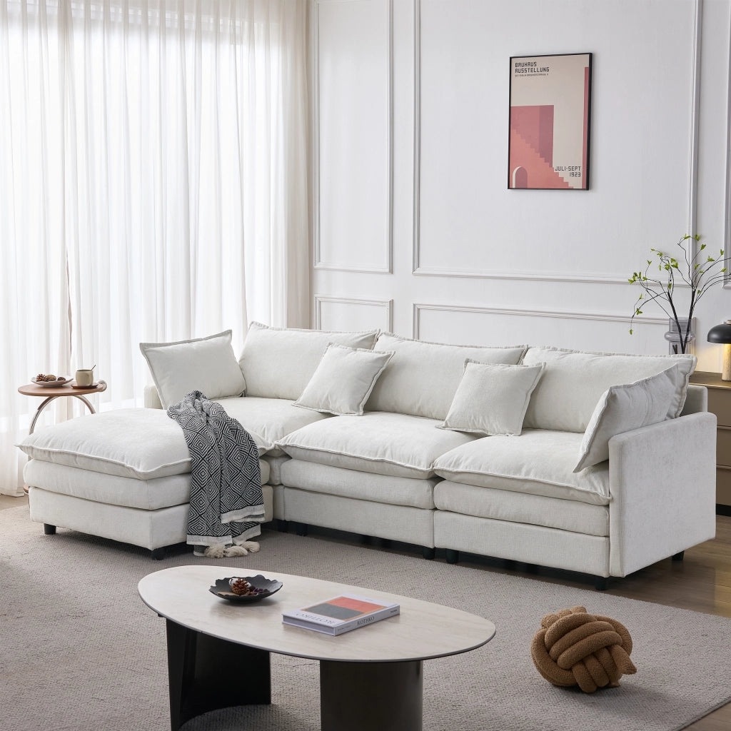 Divano angolare modulare 3 posti con pouf mobile in chenille beige struttura in legno e cuscini sfoderabili