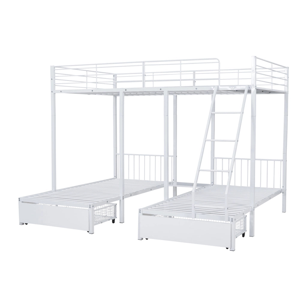 Letto a castello triplo in metallo bianco; 246 x 206 x 177;8 cm; letto matrimoniale 140 x 200 cm e due letti singoli 90 x 200 cm