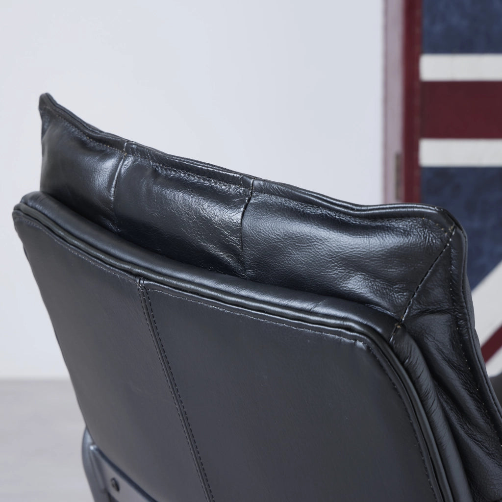 Sedia da ufficio in pelle con braccioli in legno, base girevole a 360° e ruote silenziose, struttura in metallo, colore nero
