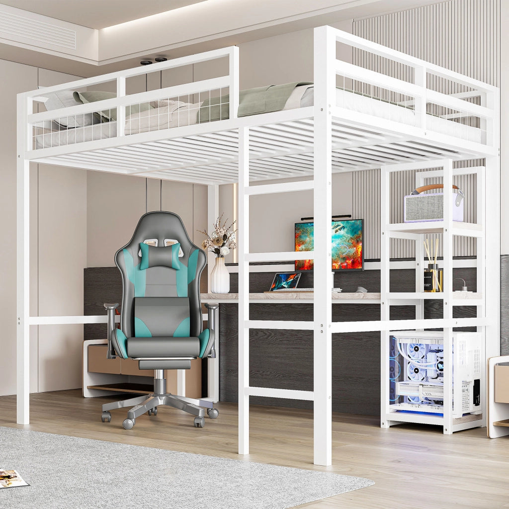 Letto a soppalco 140 × 200 cm con scrivania prese USB e type-c in metallo bianco ripiani scala e sponde