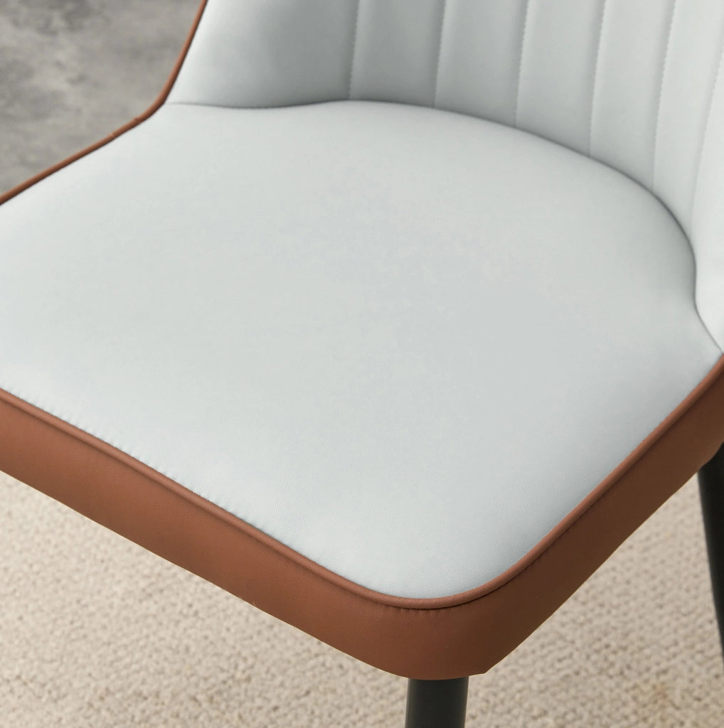 Set da 2 sedie da pranzo moderne con schienale in ecopelle bicolore grigio chiaro e marrone e gambe in metallo nero