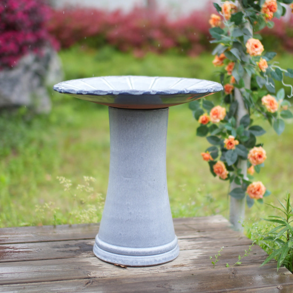 Vasca per Uccelli in Ceramica Artigianale Ø 43 cm, Altezza 45 cm, Smalto Lucido Grigio Chiaro, Resistenti a Intemperie e Gelo, per Giardino e Terrazza