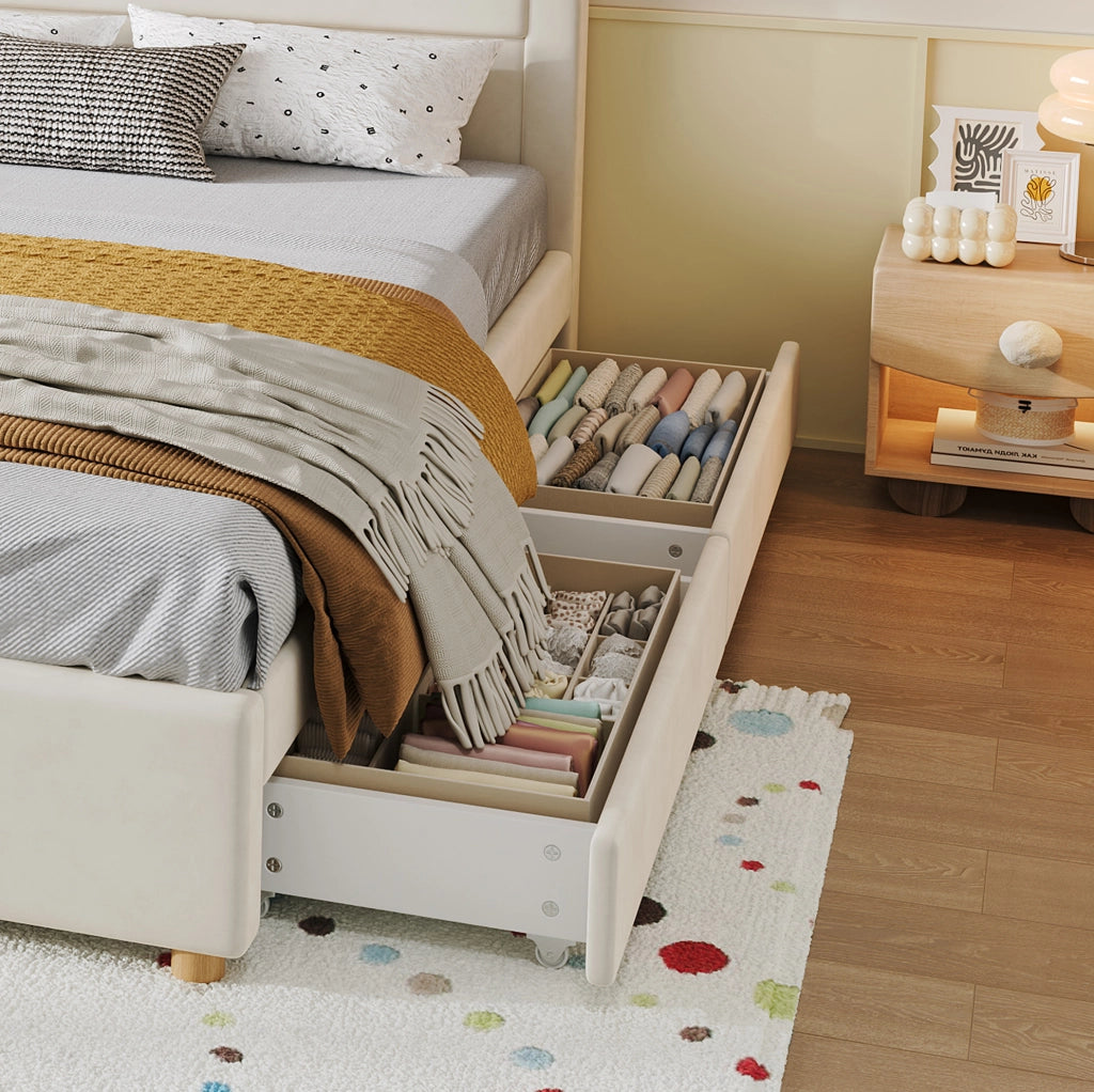 Letto per bambini 140x200 cm con struttura a casa, imbottito in velluto beige, con 4 cassetti contenitori