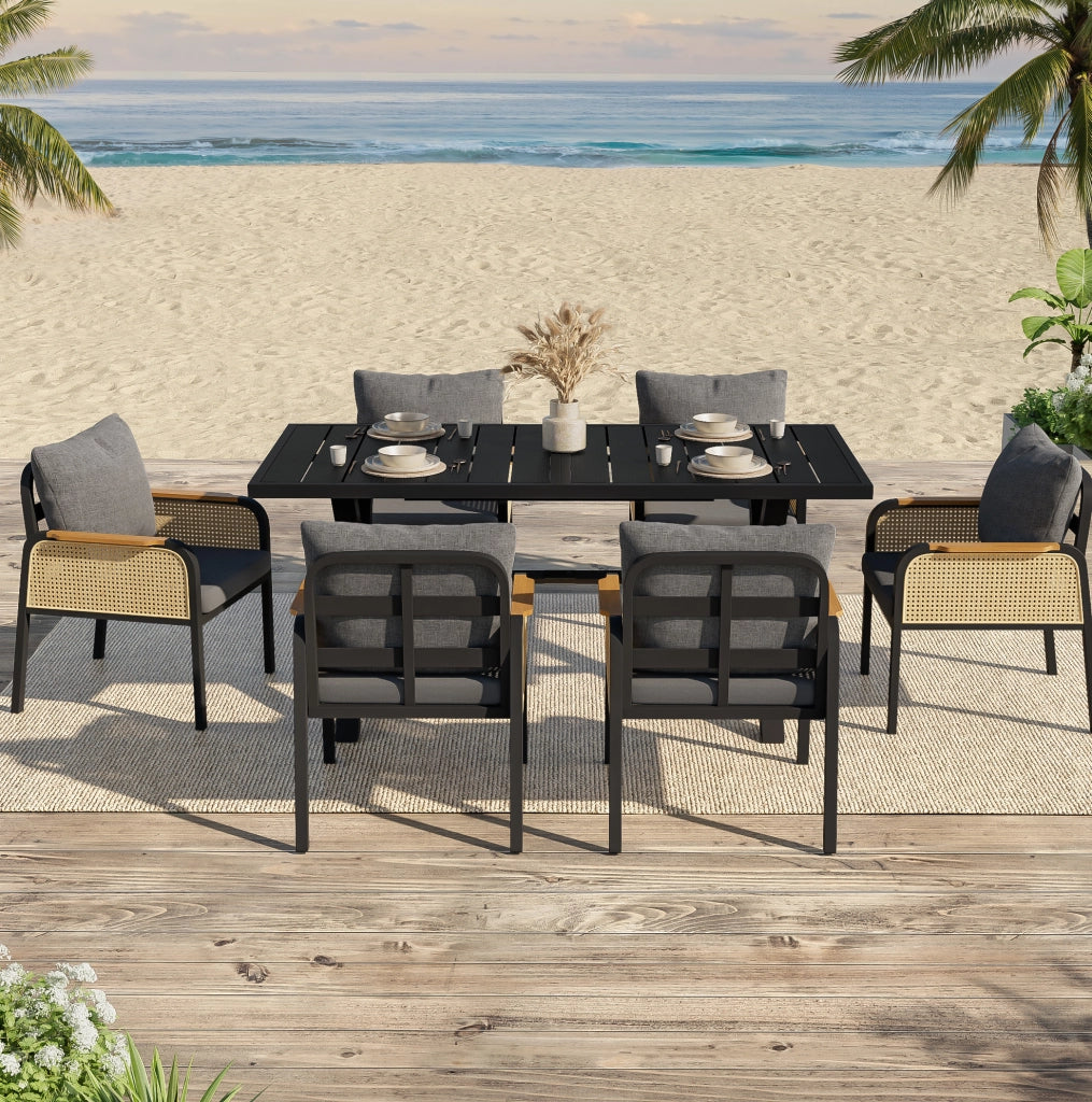 Set da Giardino Moderno con Tavolo in Plastica Legno e 6 Sedie con Struttura in Ferro e Cuscini