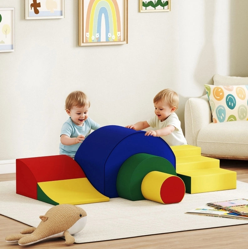Set ULEVR di 5 moduli morbidi per bambini, blocchi da arrampicata e gattonamento in similpelle blu e rosso