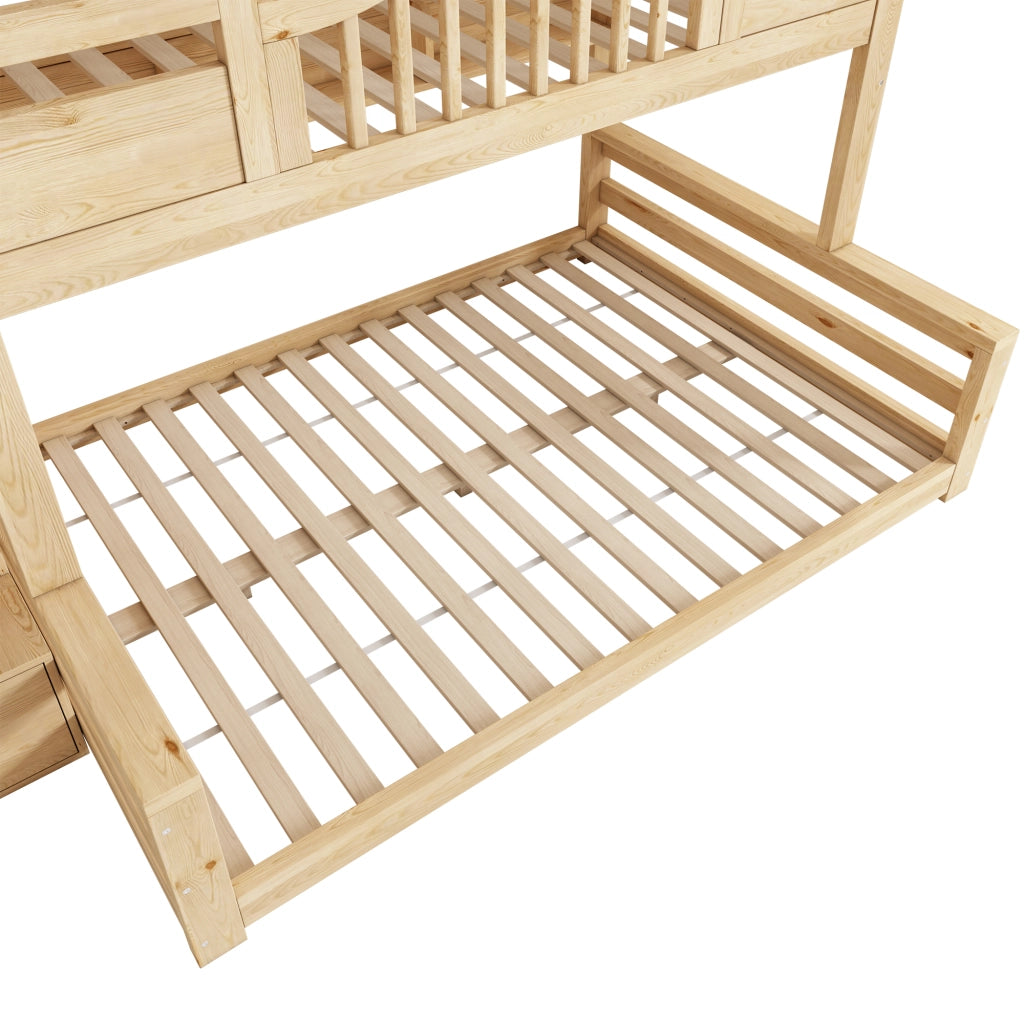 Letto a castello per bambini con armadietto nella scala; legno dall'aspetto naturale