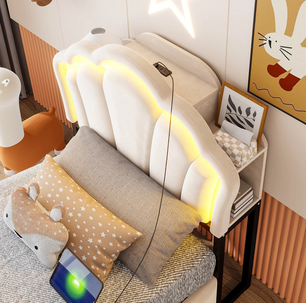 Letto singolo imbottito ULEVR 90x200 cm con contenitore idraulico, LED, prese integrate e rivestimento in velluto beige